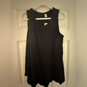 Old Navy, women’s luxe tank top, size large, black, new with tags